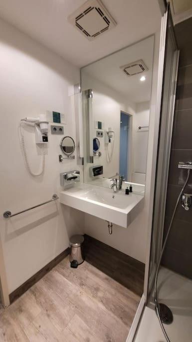 Nice Apartment In Modern Center Of Duesseldorf 外观 照片